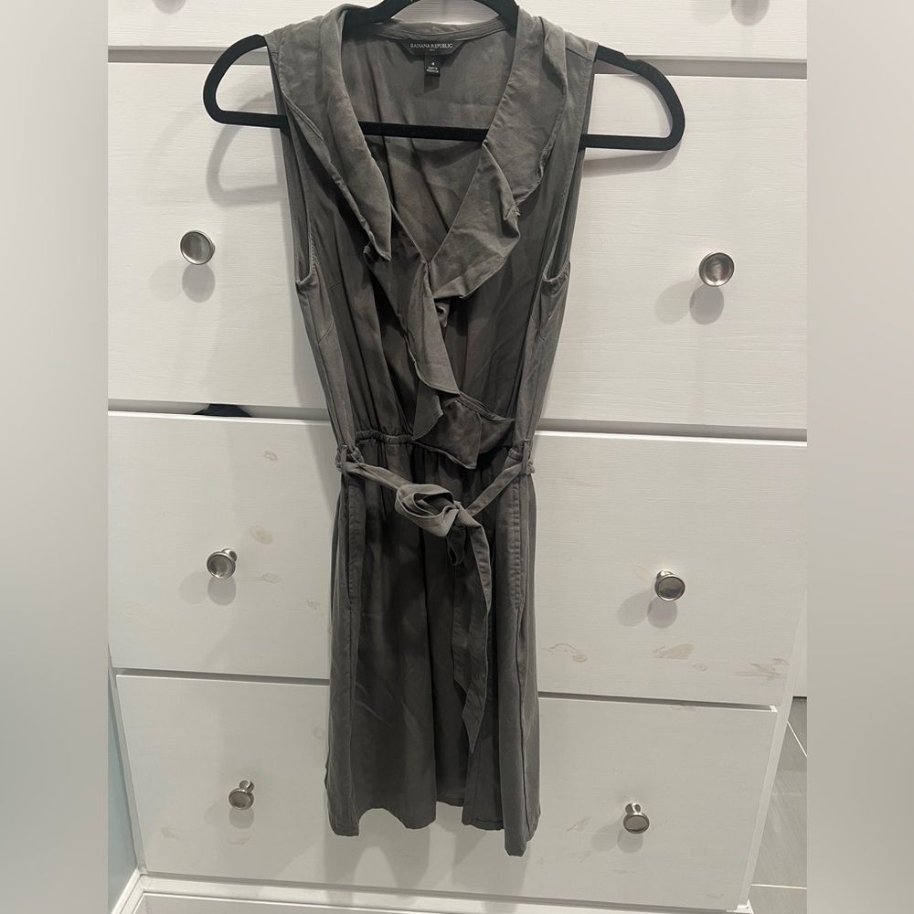 EUC Banana Republic faux wrap dress
